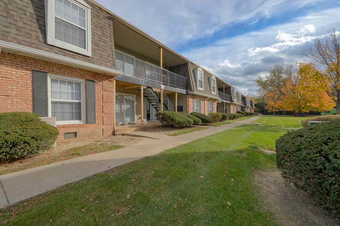A62 Apartments 6111 Allisonville Rd Indianapolis In Apartments For Rent Rent Com