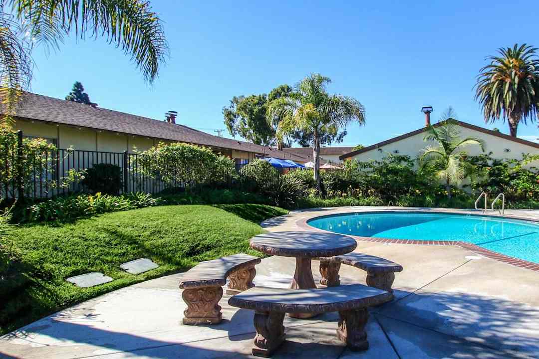 huntington gardens 4901 heil ave huntington beach ca apartments for rent rent com
