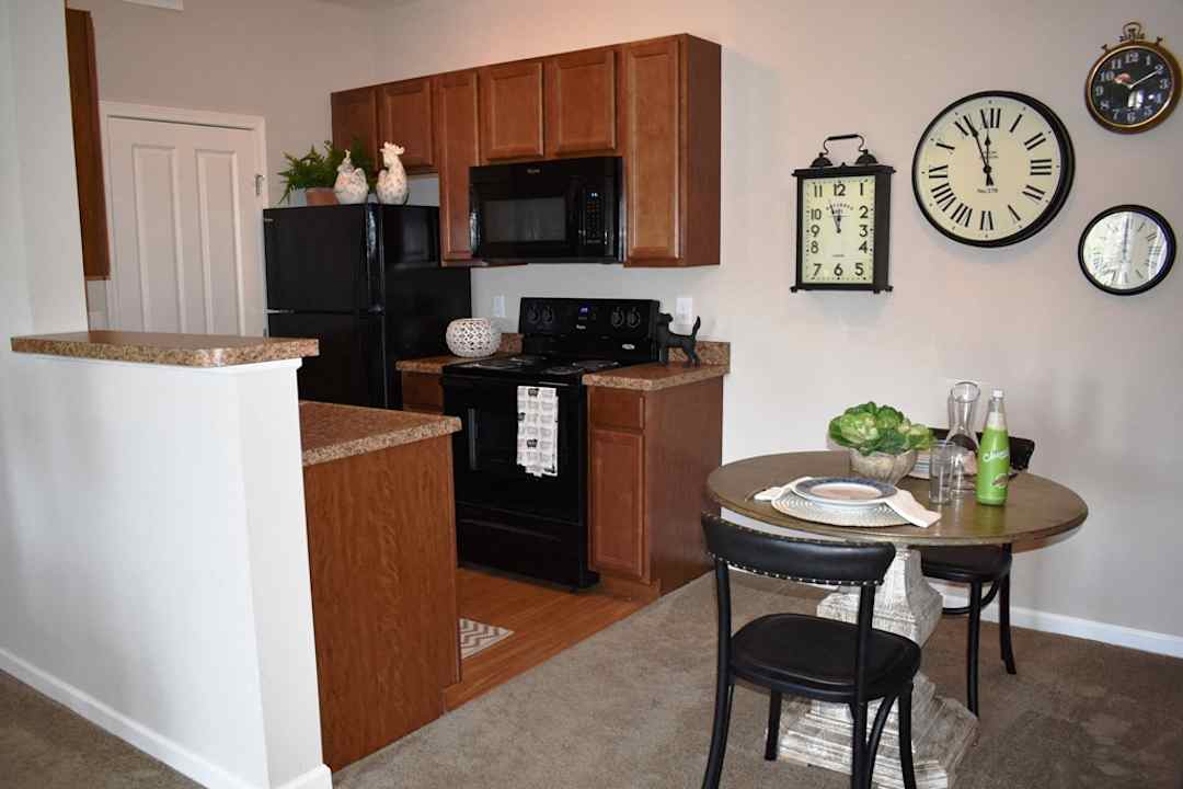 four pointe apartments columbus oh 43230