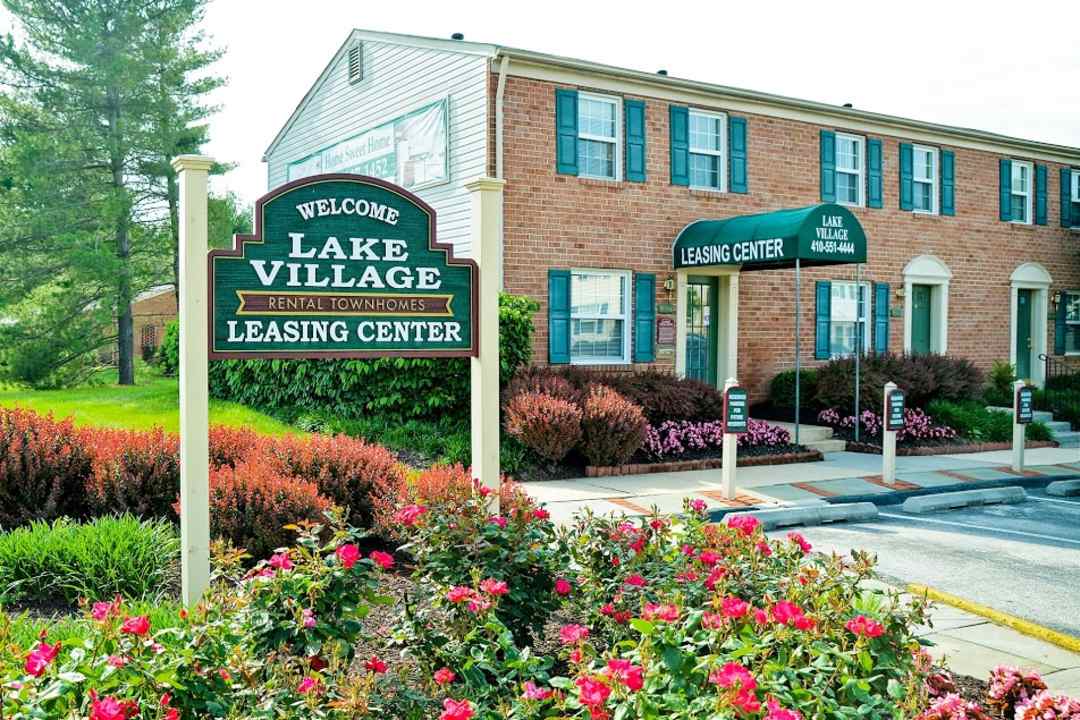 Lake Village Townhomes Apartments Severn, MD 21144