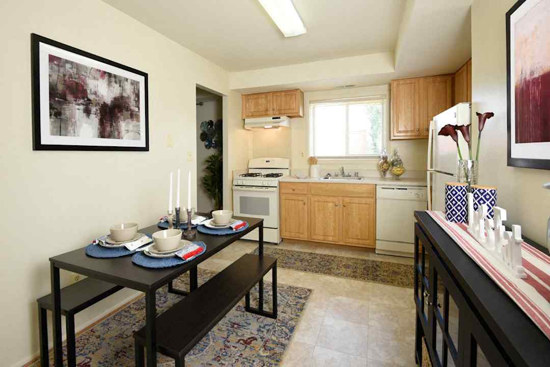 Arbuta Arms 2600 W Patapsco Ave Baltimore Md Apartments For Rent Rent Com