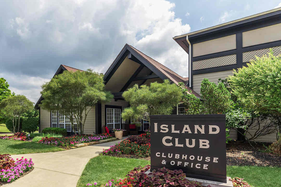 Island Club Apartments - Columbus Oh 43235