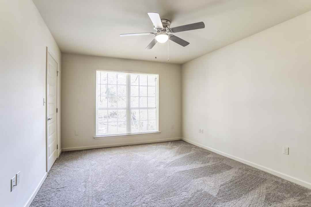 Jefferson Shadows Apartments 9771 Jefferson Hwy Baton Rouge La Apartments For Rent Rent Com