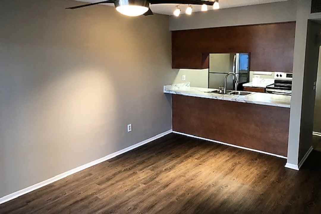 aaron lake apartments 4325 40th st bradenton fl apartments for rent rent com