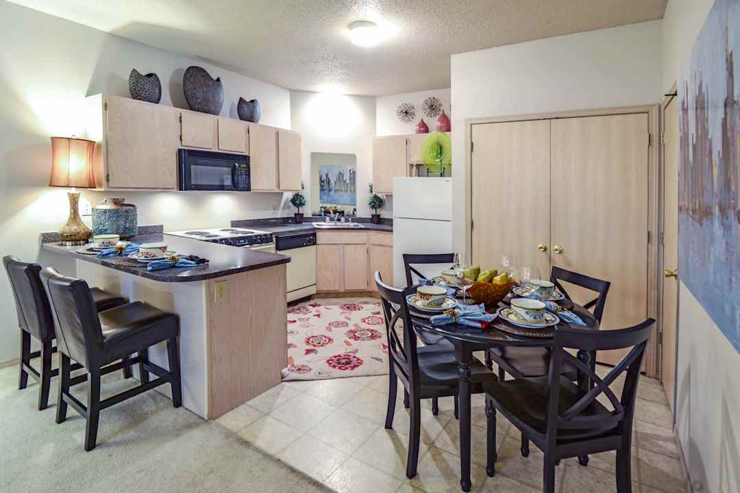 Cornerstone I Ii 1144 N Futrall Dr Fayetteville Ar Apartments For Rent Rent Com