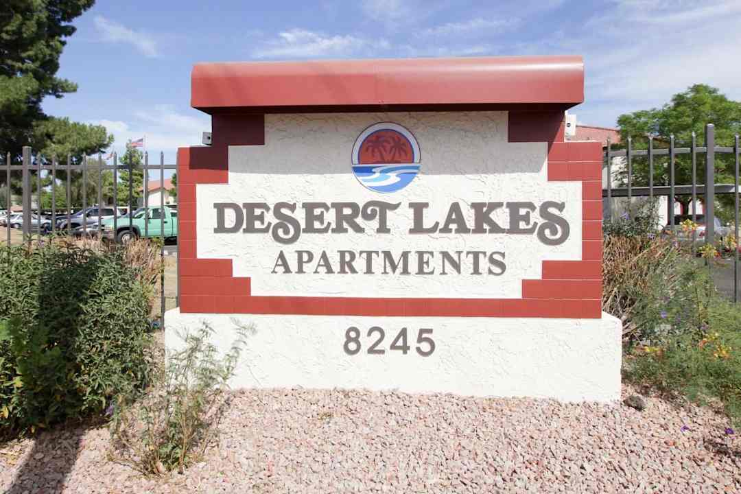 Desert Lakes Apartments - Phoenix Az 85051