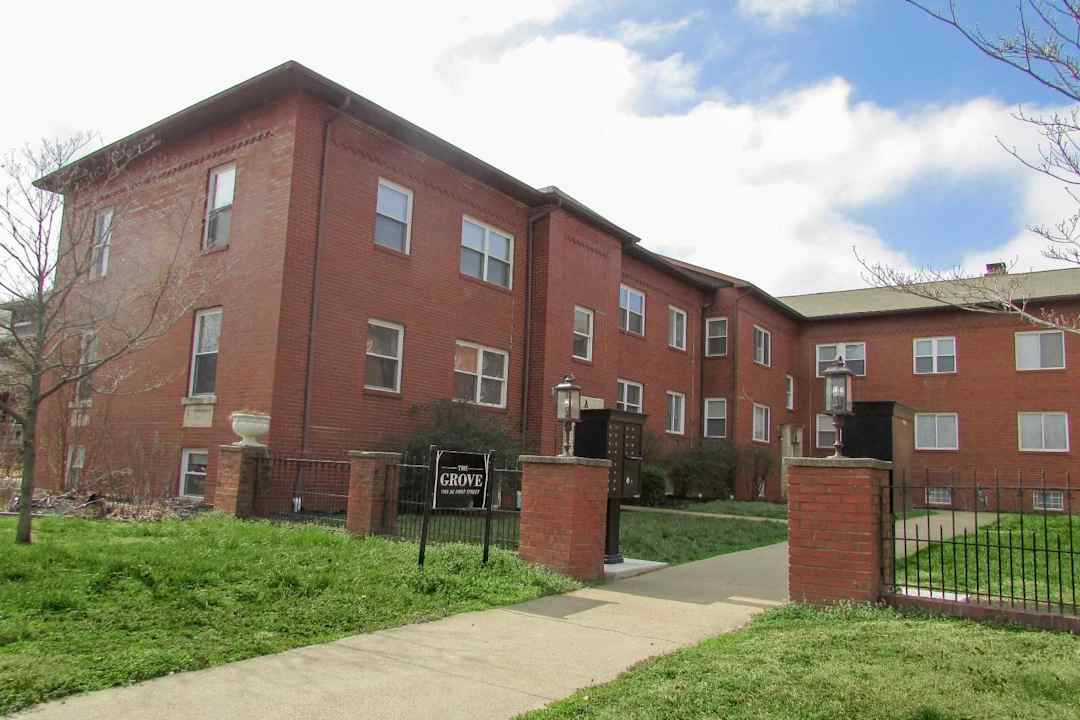 the grove apartments evansville in 47713