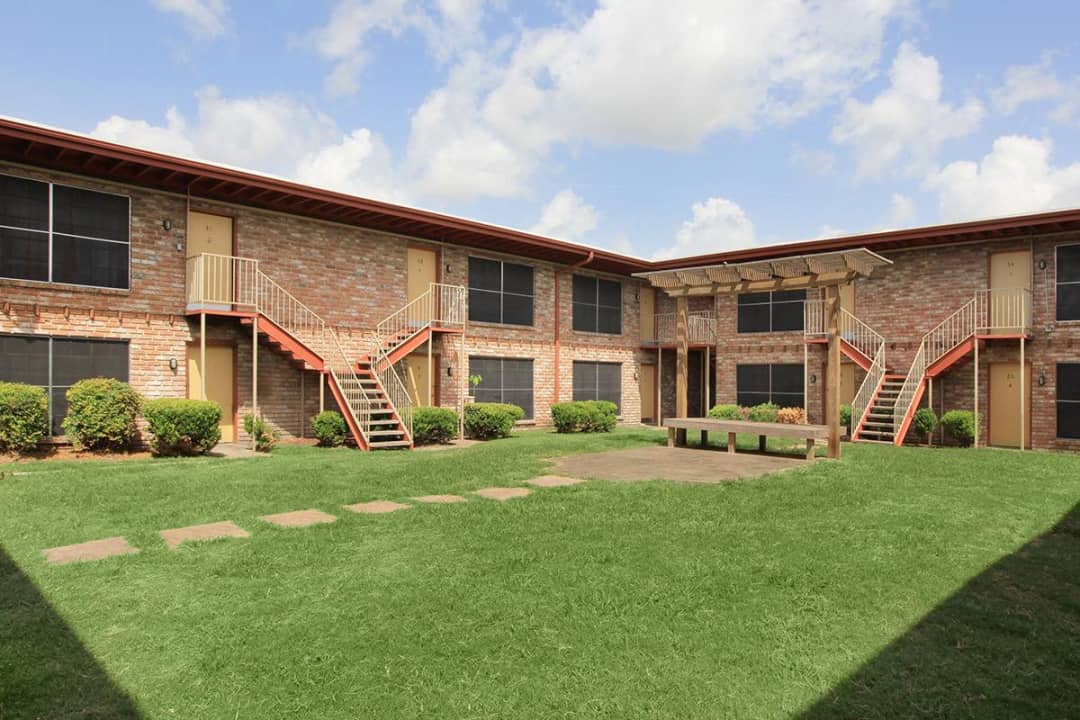 La Casita Apartments - 313 Sunnyside St | Houston, TX Apartments for Rent |  Rent.