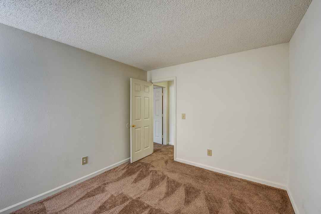 Wellington Place 5480 Bradley Pines Cir Sandston Va Apartments For Rent Rent Com