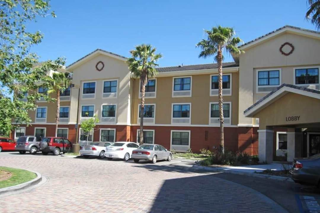 Furnished Studio - Los Angeles - Simi Valley - 2498 Stearns St. | Simi ...