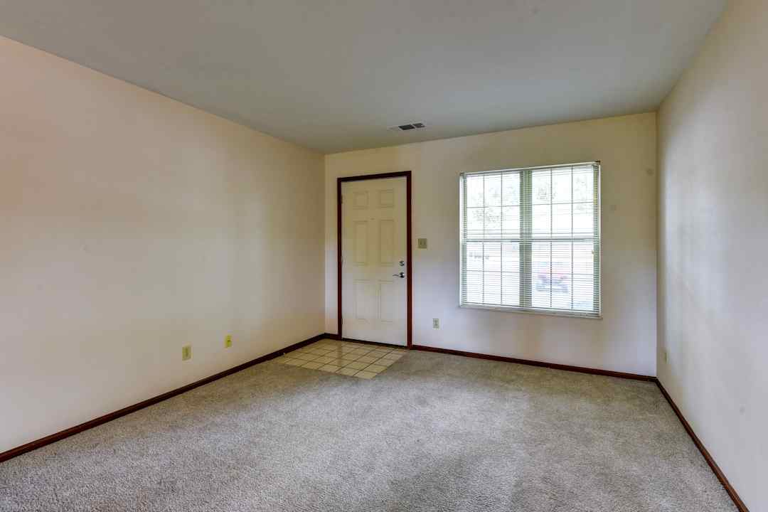 Waters Edge Luxury Apartments - Columbus Oh 43209