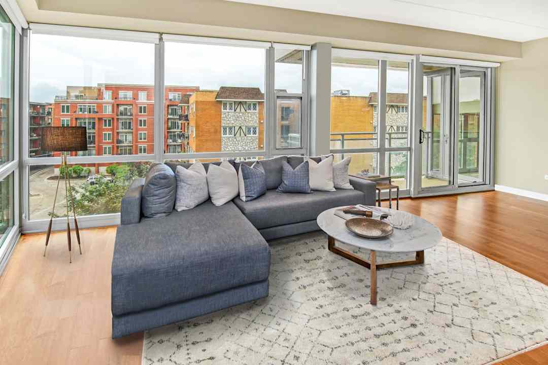 Kingston Pointe Apartment Homes 1646 River St Des Plaines Il Apartments For Rent Rent Com