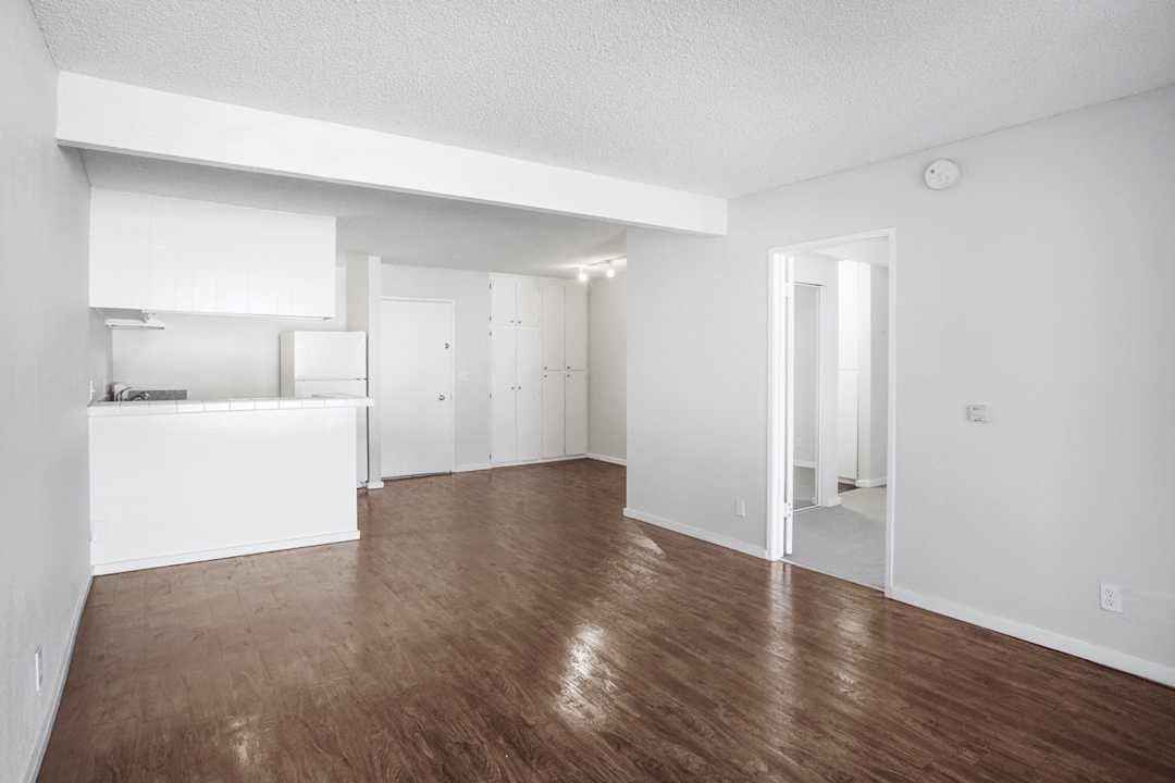 Allure Canoga Park 21315 Roscoe Blvd Canoga Park Ca Apartments For Rent Rent Com