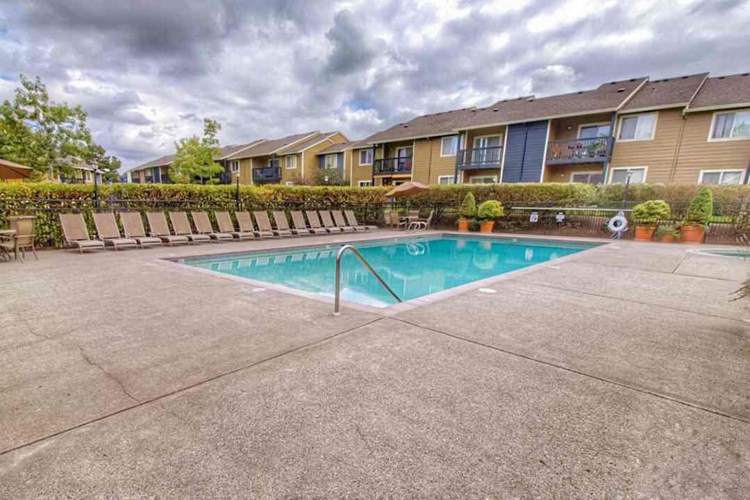 Greenbrier At Tanasbourne 1305 Ne 105th Way Hillsboro Or Apartments For Rent Rent Com