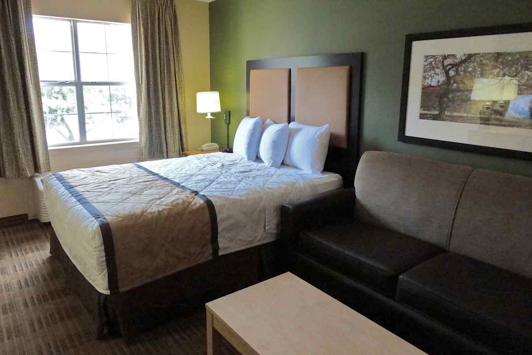 Furnished Studio - San Antonio - Airport Apartments - San Antonio, TX 78232