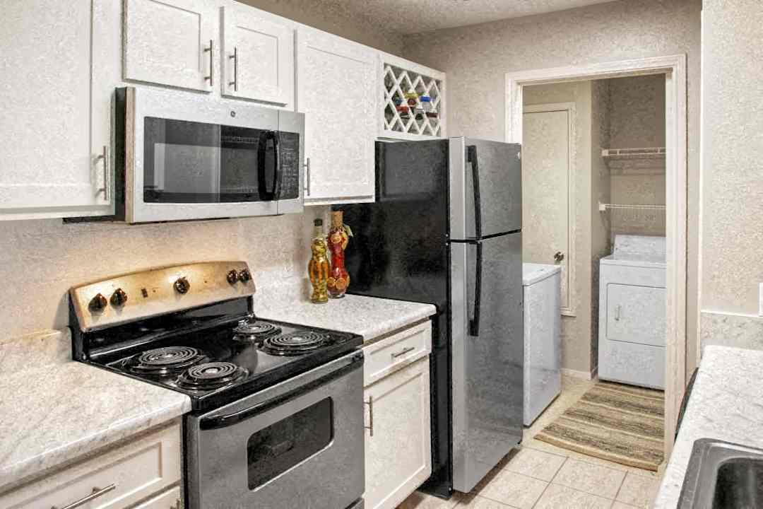 Kings Mill Apartments - Pensacola Fl 32514