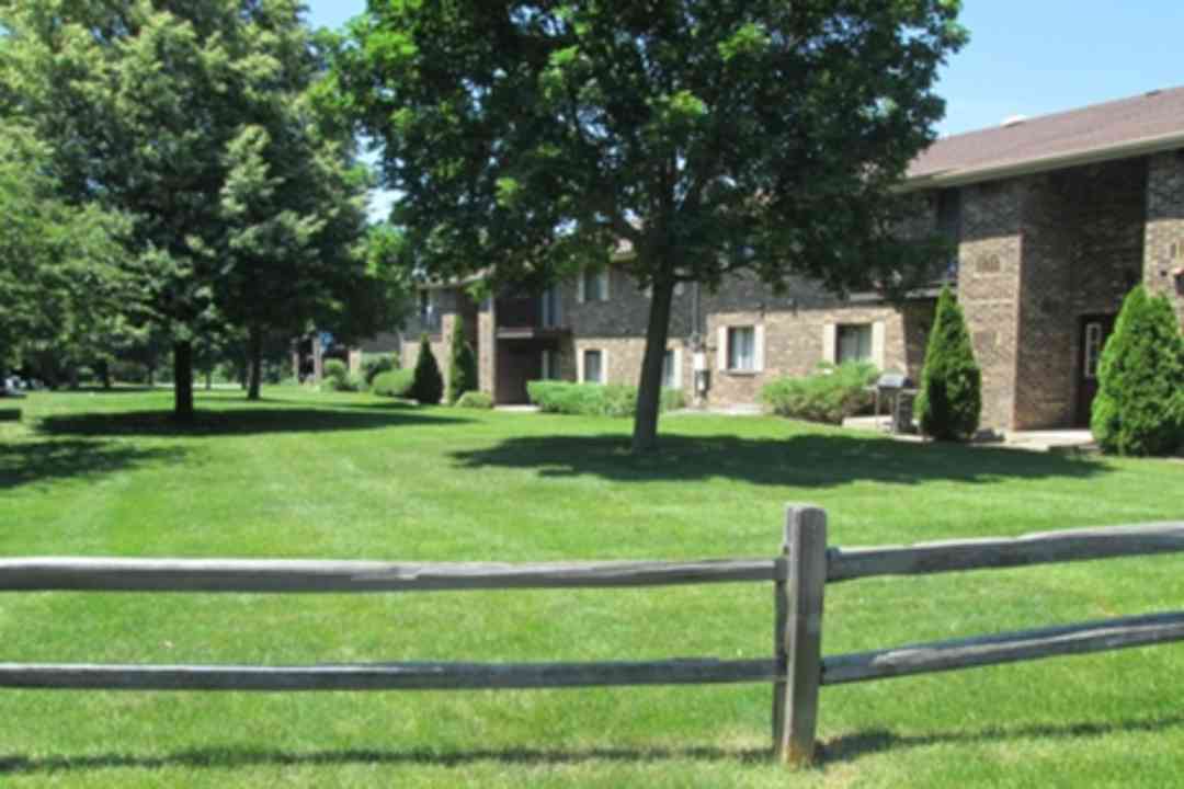 Anita Terrace Apartments 290 Anita Ter Antioch Il Apartments For Rent Rent Com