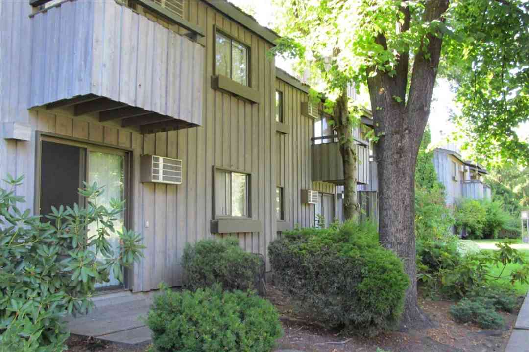 Lake Villa Apartments - 2501 E Sherman Ave Coeur D Alene Id Apartments For Rent Rentcom