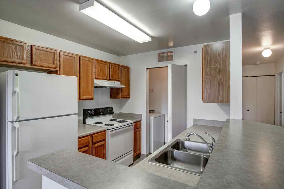 Emerald Park Emerald Woods Apartments - Plainwell Mi 49080