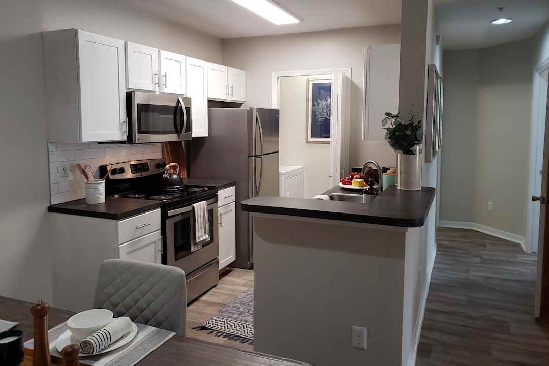 Country Club Lakes 4090 Hodges Blvd Jacksonville Fl Apartments For Rent Rent Com