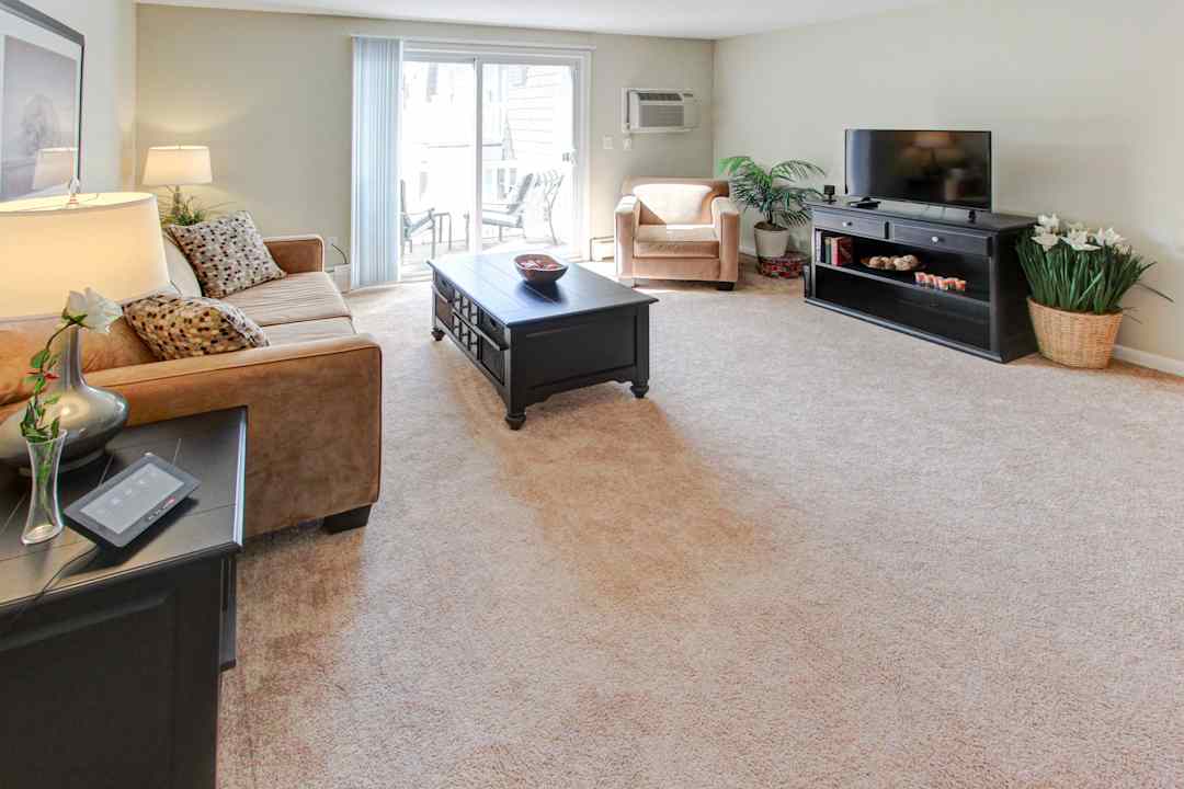 Glenbrook at Rocky Hill 100 Robinson Rd Rocky Hill, CT Apartments for Rent Rent.