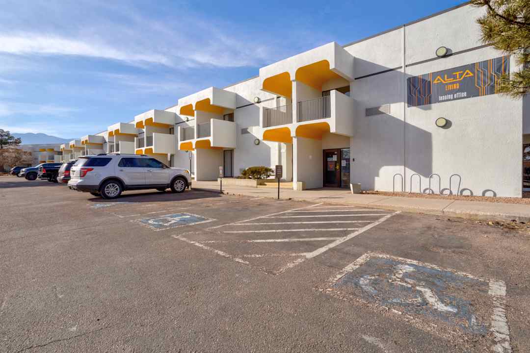 Alta Living Apartments Colorado Springs, CO 80906