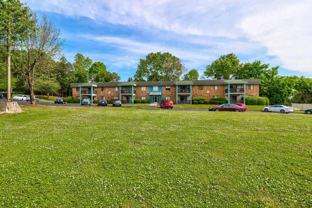 The Grove at Hickory Valley 1521 Hickory Valley Rd Chattanooga, TN