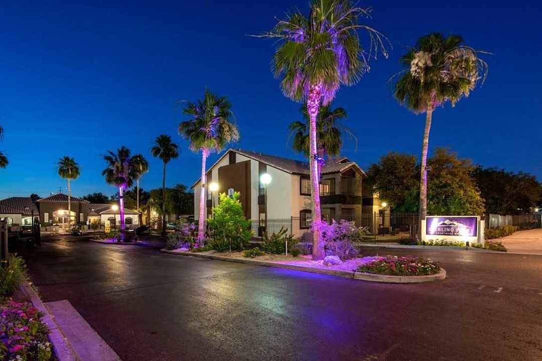 sterling point apartments phoenix az 85042