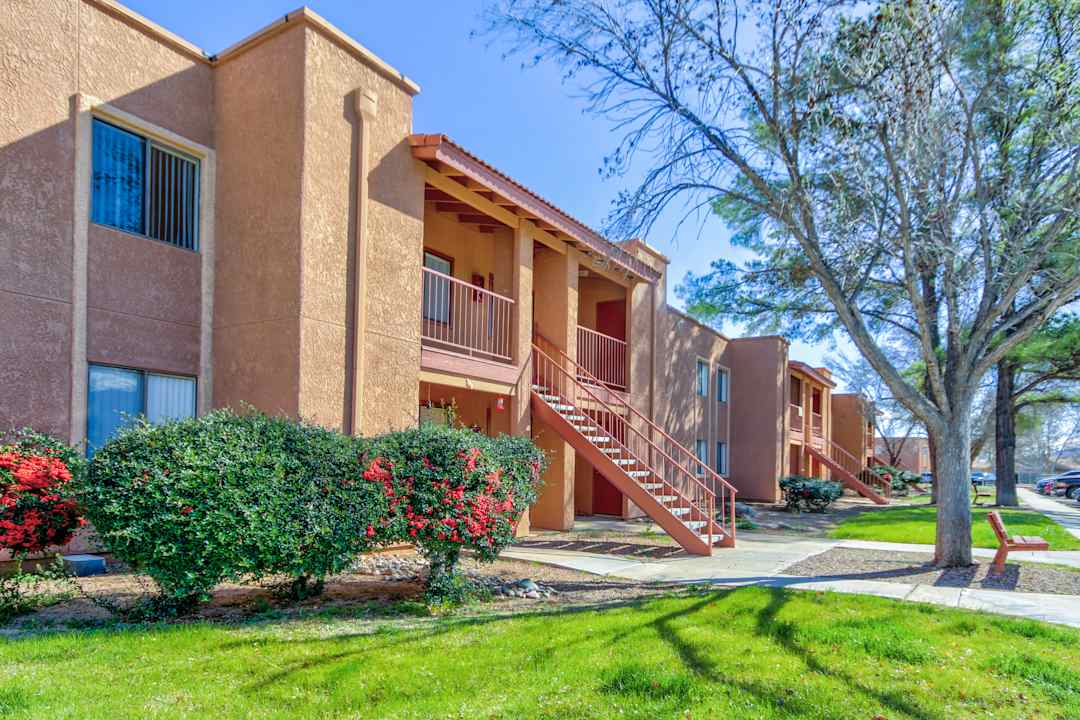 Garden Plaza 100 Golf Links Rd Sierra Vista, AZ Apartments for Rent