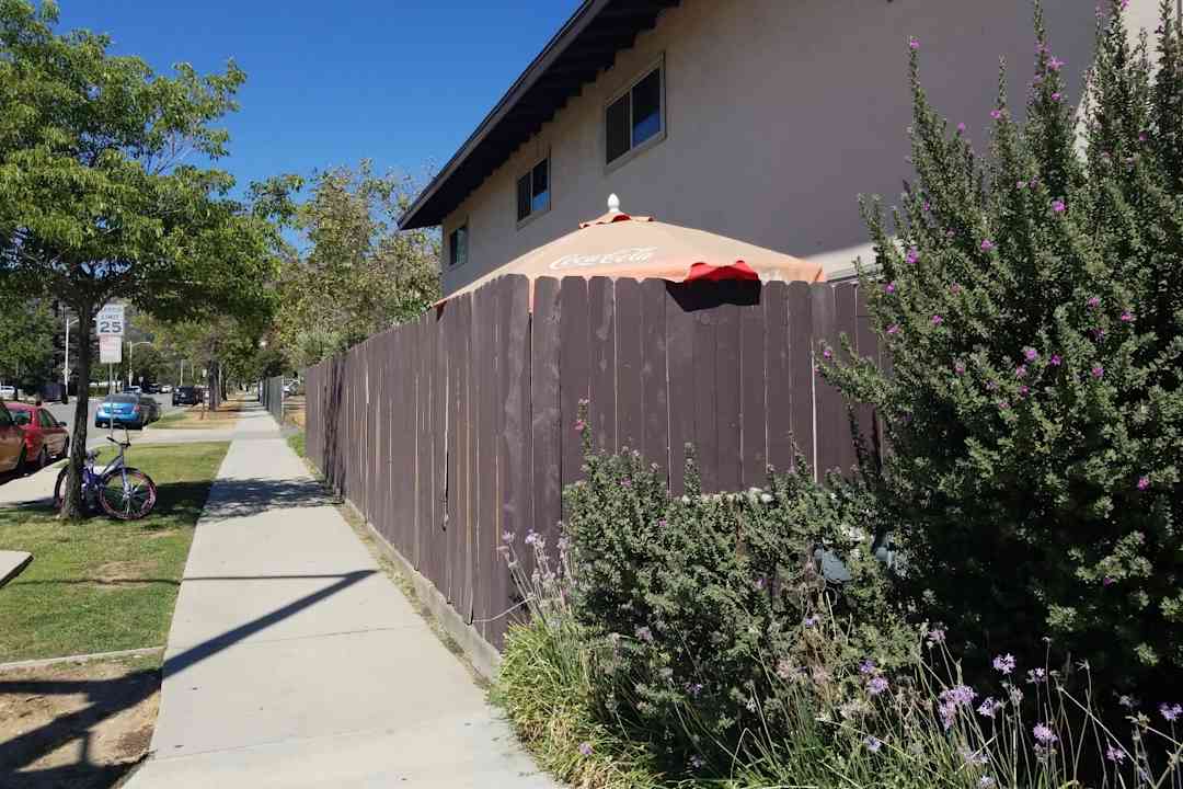 Villa Azusa Apartments - Azusa Ca 91702