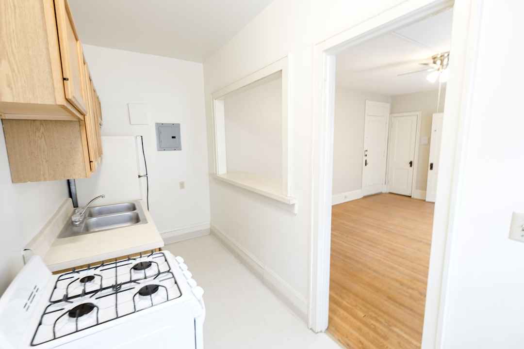 garfield court 2101 garfield ave minneapolis mn apartments for rent rent com