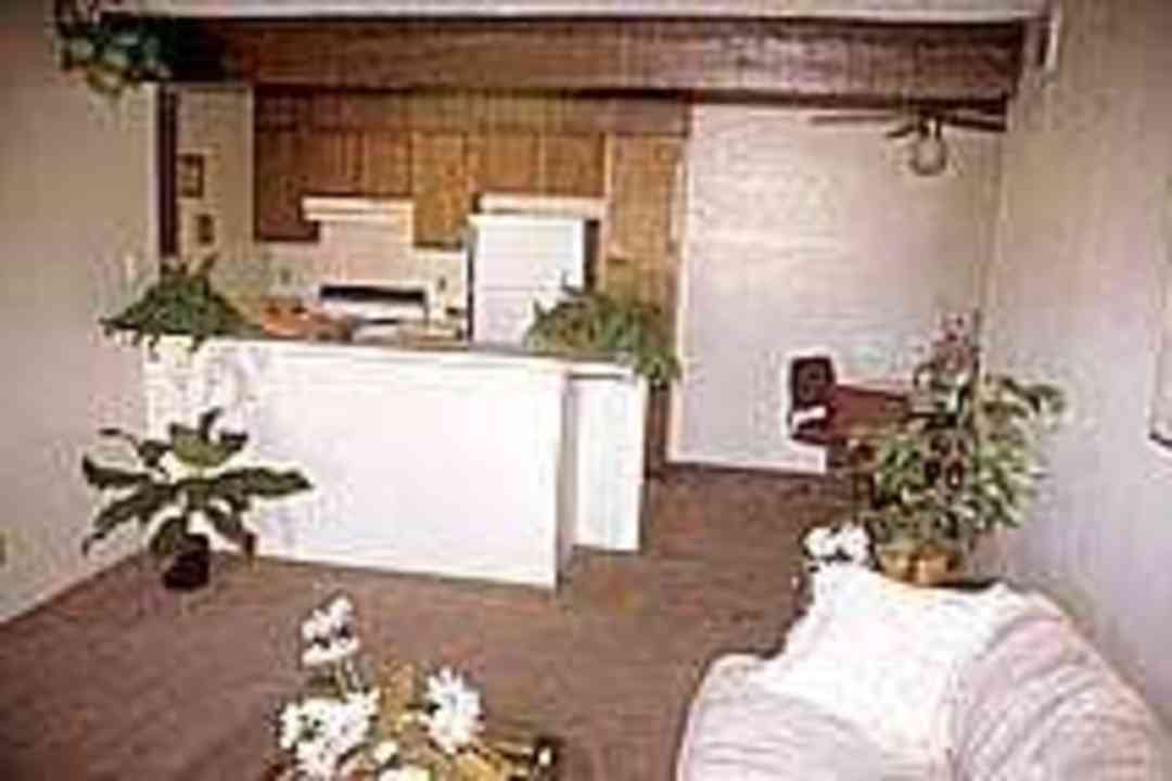 woodcreek apartments las vegas nv 89102