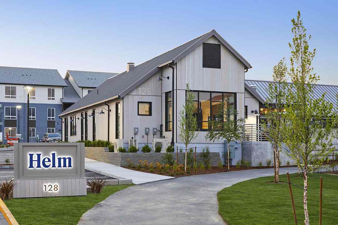 helm apartments everett wa 98208