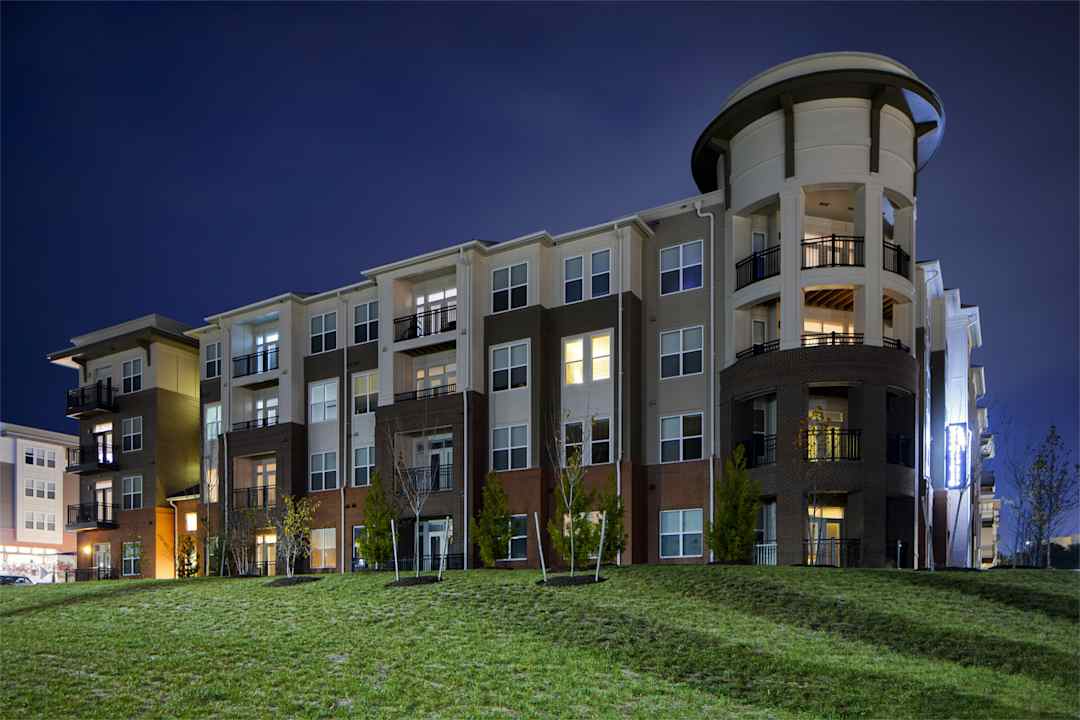 Azure Oxford Square 7010 Southmoor St Hanover Md Apartments For Rent Rent Com