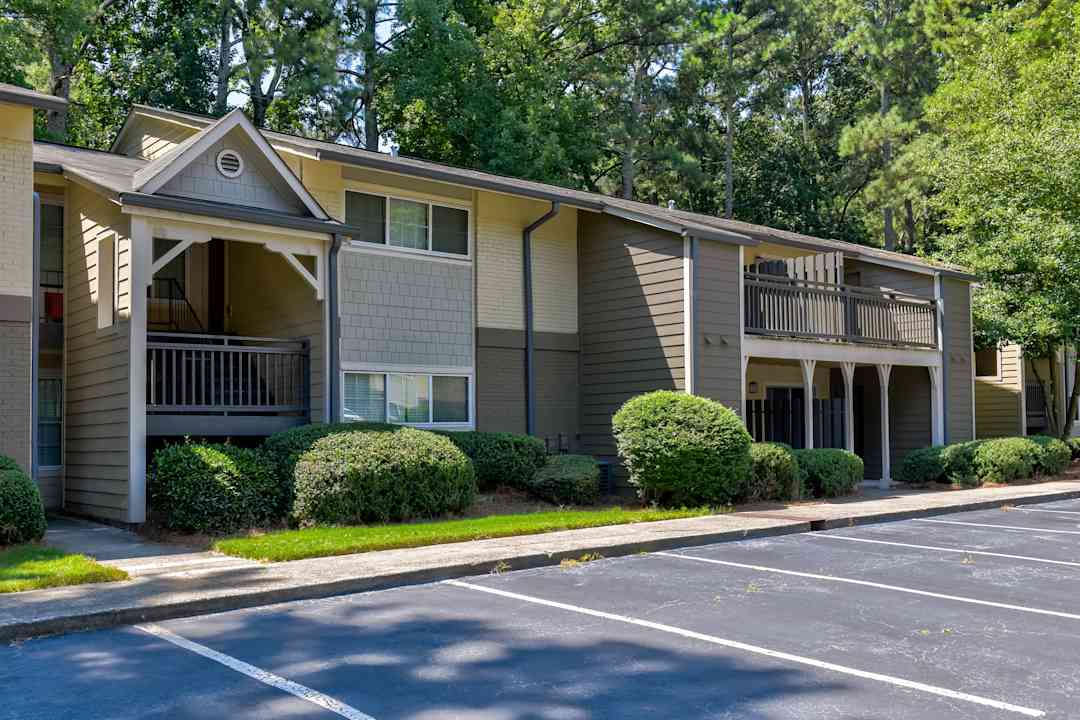 waters edge apartments atlanta ga 30350