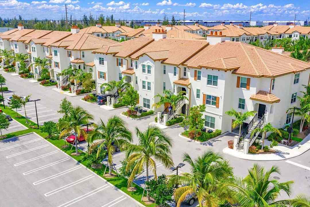 palm west apartments hialeah