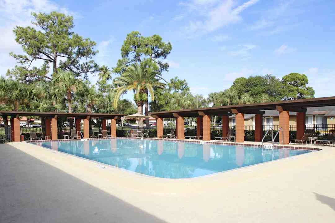 brittany bay apartments largo fl 33770