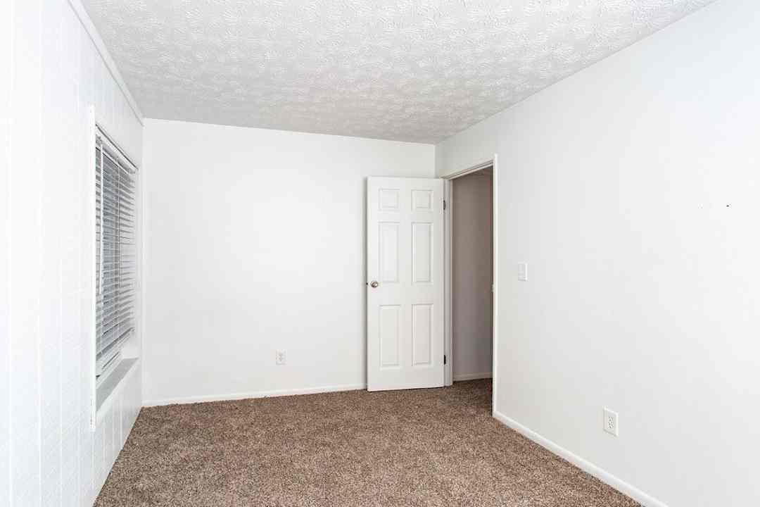 raccoon creek 3819 plane tree dr w columbus oh apartments for rent rent com