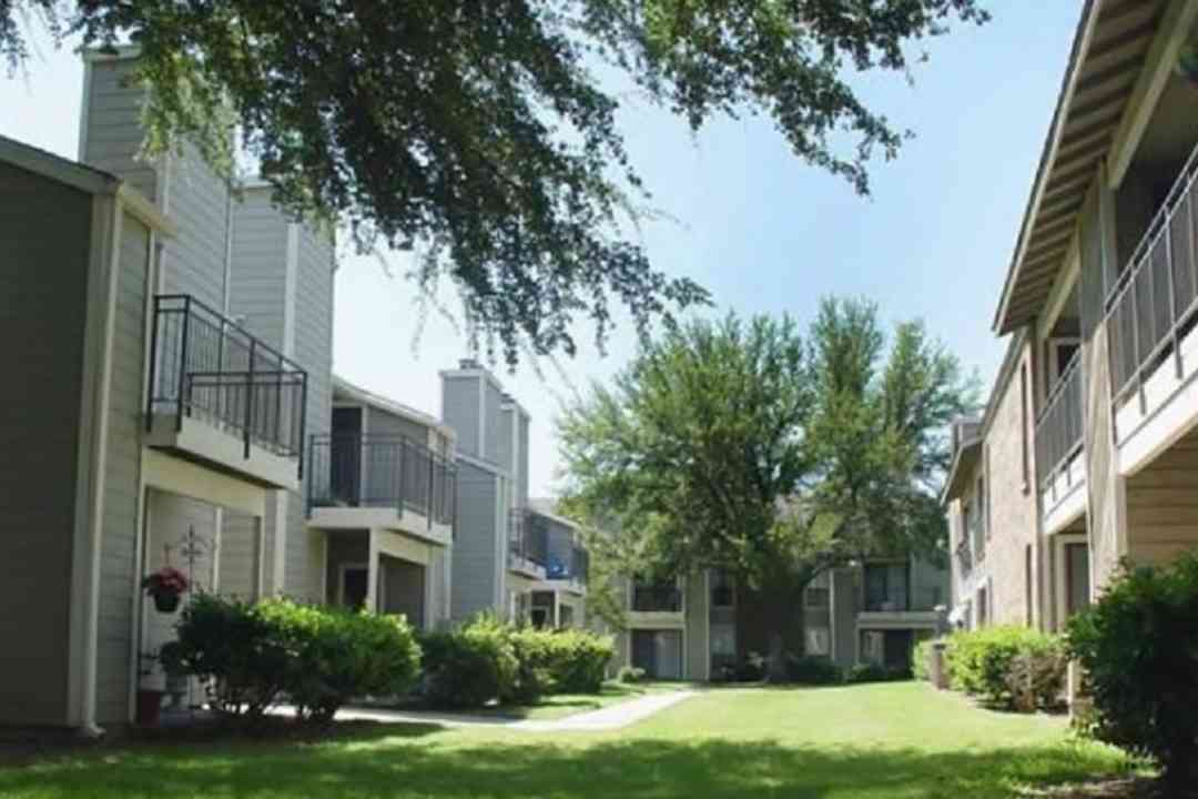 Raintree Apartments 8501 Millicent Way Shreveport La Apartments For Rent Rent Com