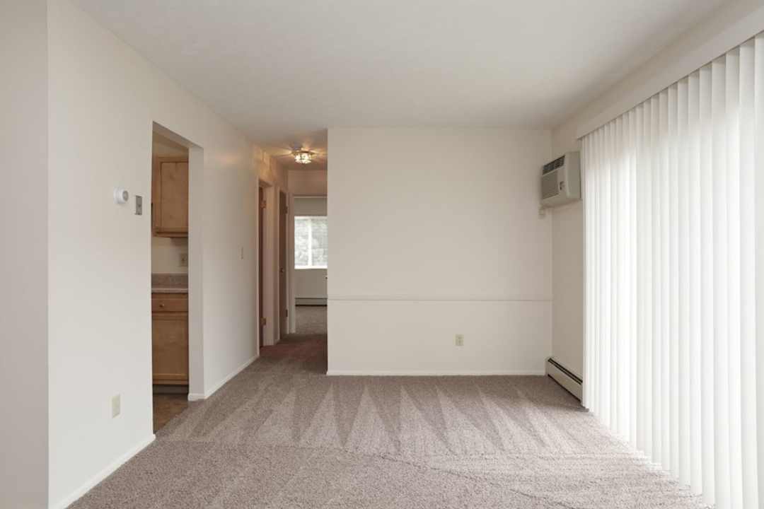 Carnegie Arms 1916 Youll St Niles Oh Apartments For Rent Rent Com