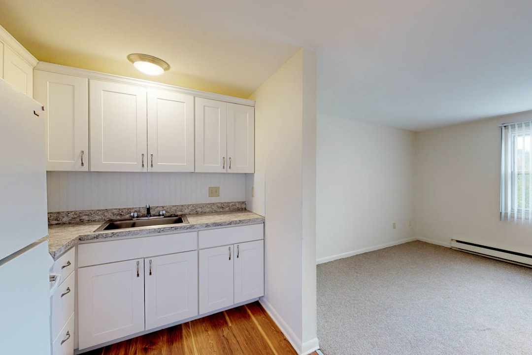 crown pointe apartments 28 federal street belchertown ma apartments for rent rent com