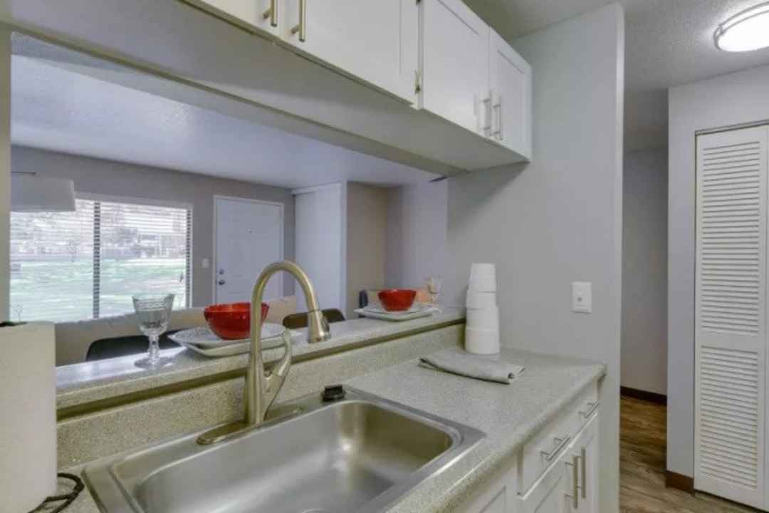 Arbor Creek 3280 Sw 170th Ave Beaverton Or Apartments For Rent Rent Com