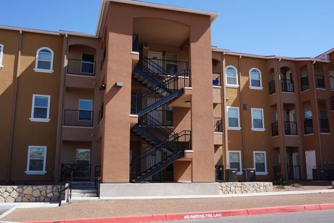 Las Torres - 12130 Pebble Hills Blvd | El Paso, TX Apartments for Rent |  Rent.