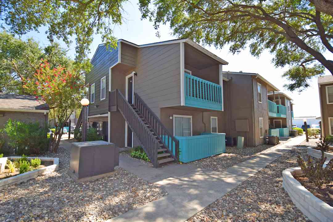 Four Winds 4101 Brett St Corpus Christi Tx Apartments For Rent Rent Com