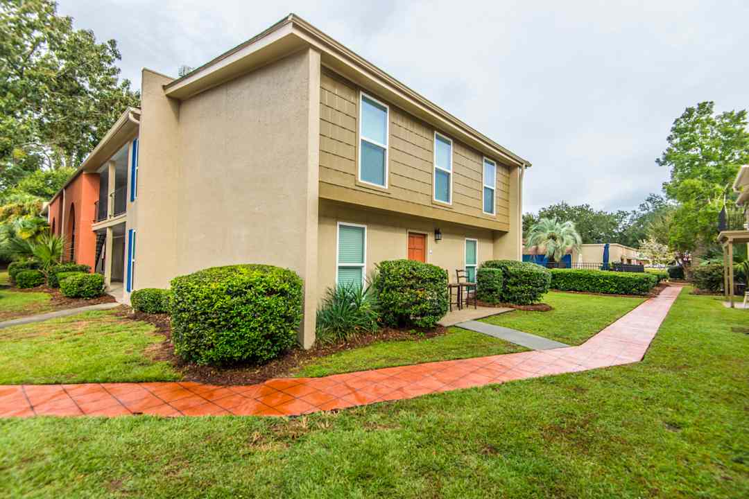Spanish Oaks 1515 Ashley River Rd Charleston Sc Apartments For Rent Rent Com