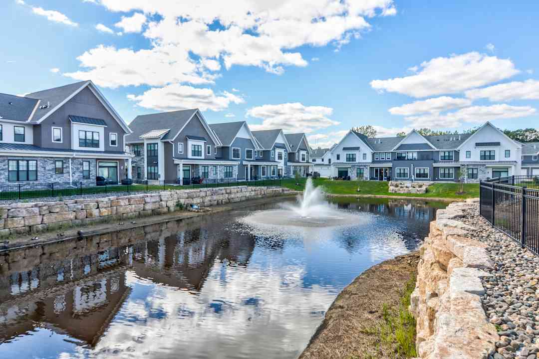 Reserve at Sono 400 Oak Grove Pkwy Vadnais Heights, MN Apartments