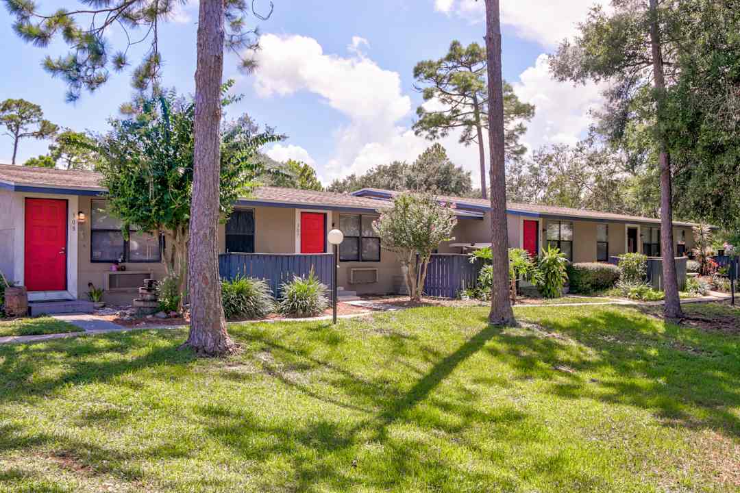 Coral Bay Villas 4801 S Clyde Morris Blvd Port Orange Fl Apartments For Rent Rent Com