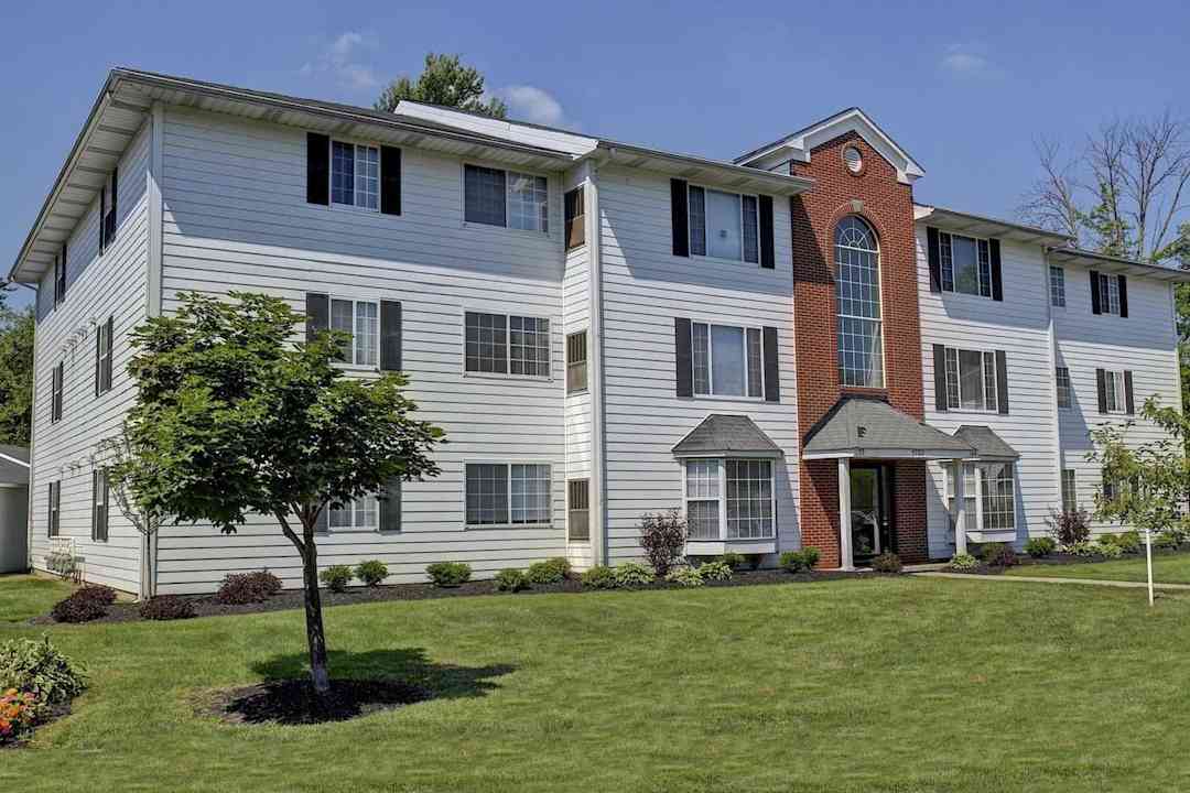 windsor place apartments mentor