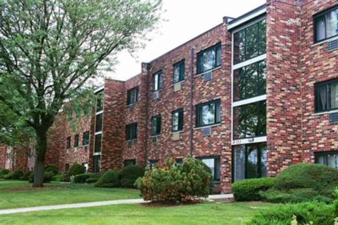 Villagebrook Apartments 278 E St Charles Rd Carol Stream Il Apartments For Rent Rent Com