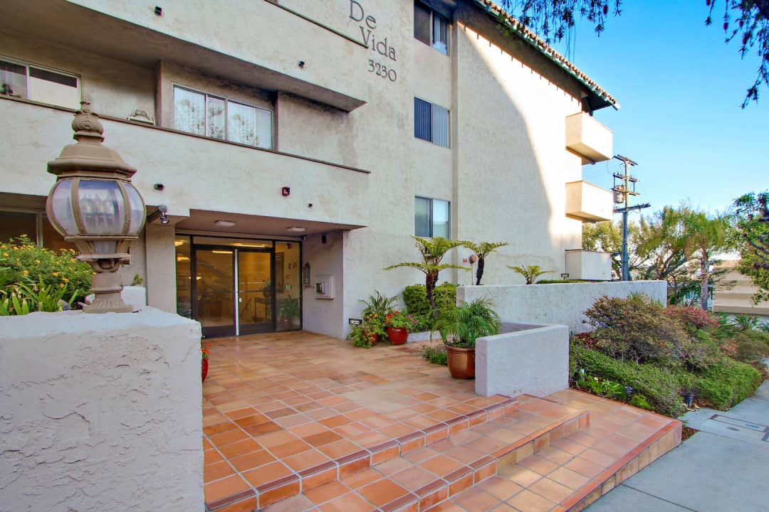 Casa De Vida Apartments - Los Angeles, CA 90034